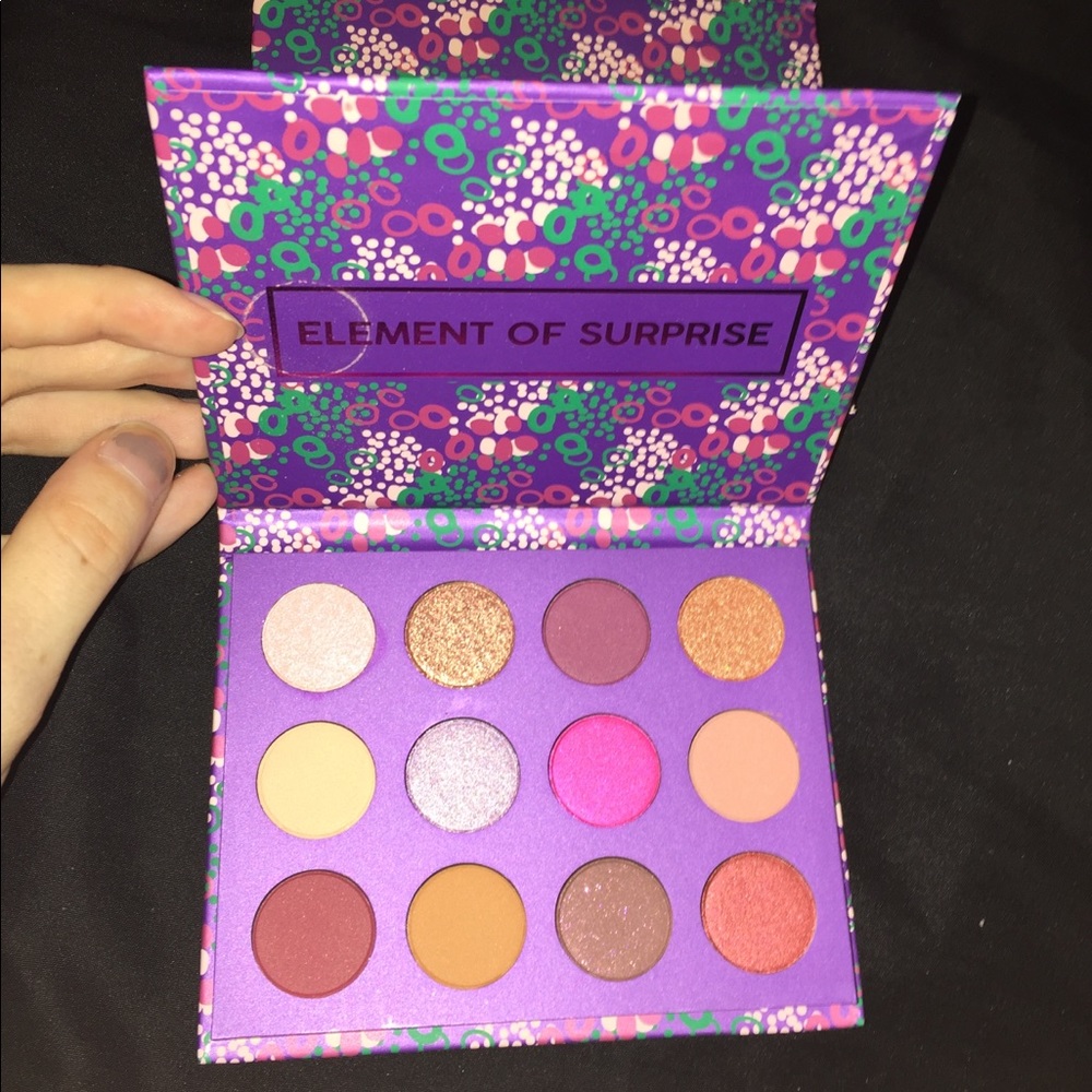 Element of Surprise eyeshadow palette